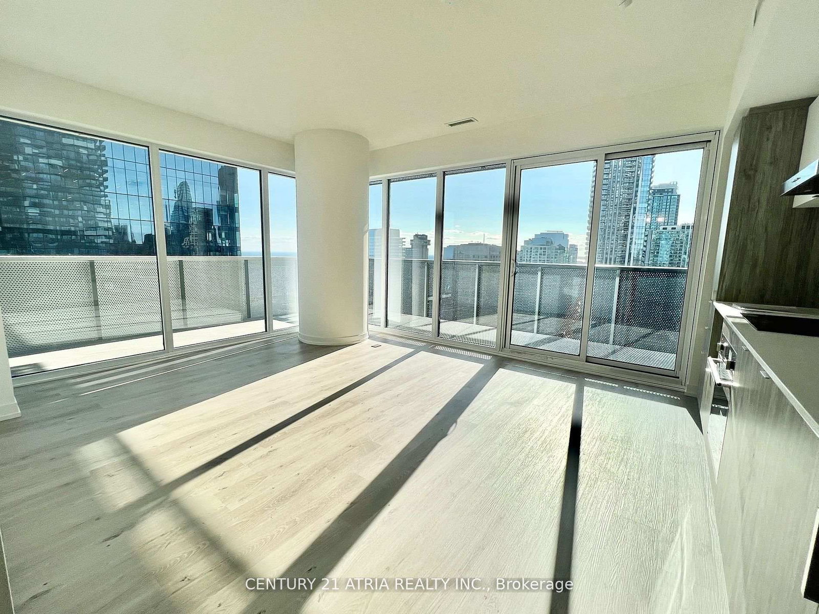 138 Downes Street, Unit 3311 - Photo 4