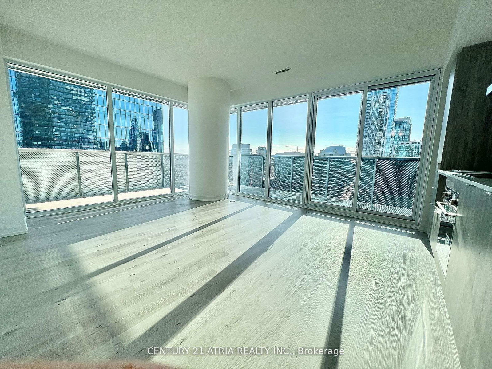 138 Downes Street, Unit 3311 - Photo 7