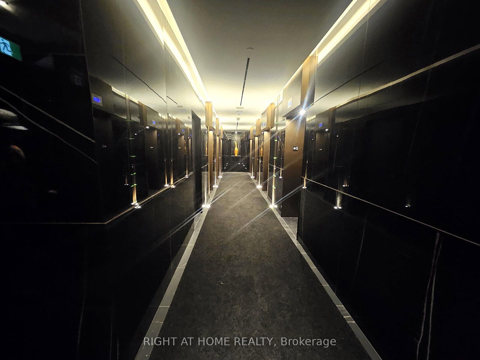 11 Yorkville Avenue, Unit 1711 - Photo 5