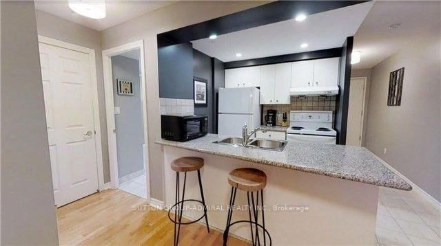722-168 Simcoe Street, Toronto, ON, photo 3