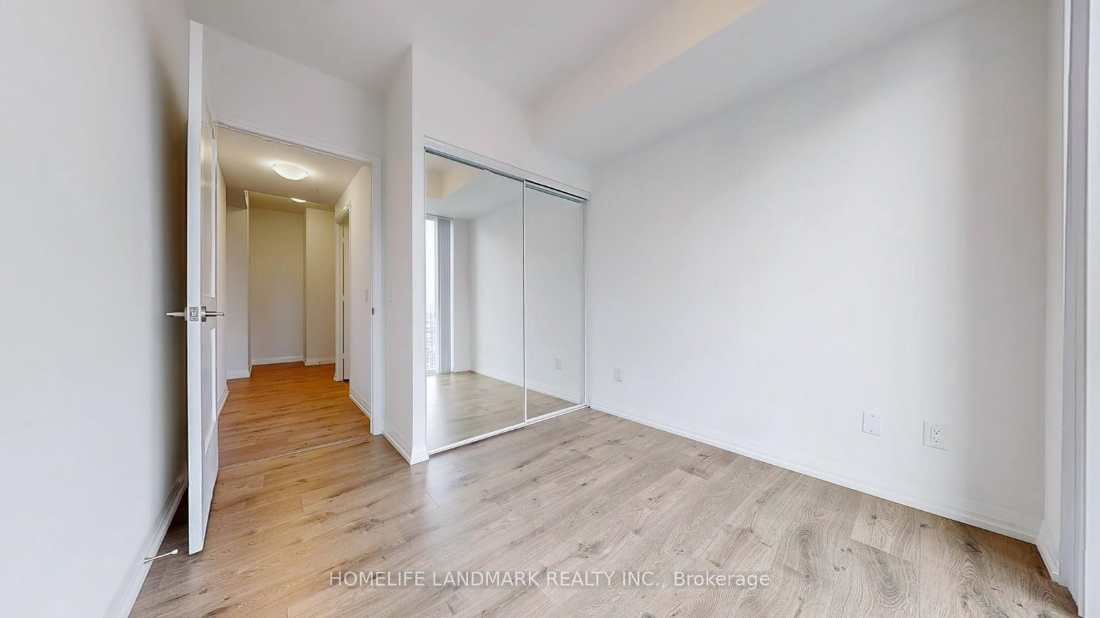 28 Widmer Street, Unit 4729 - Photo 19