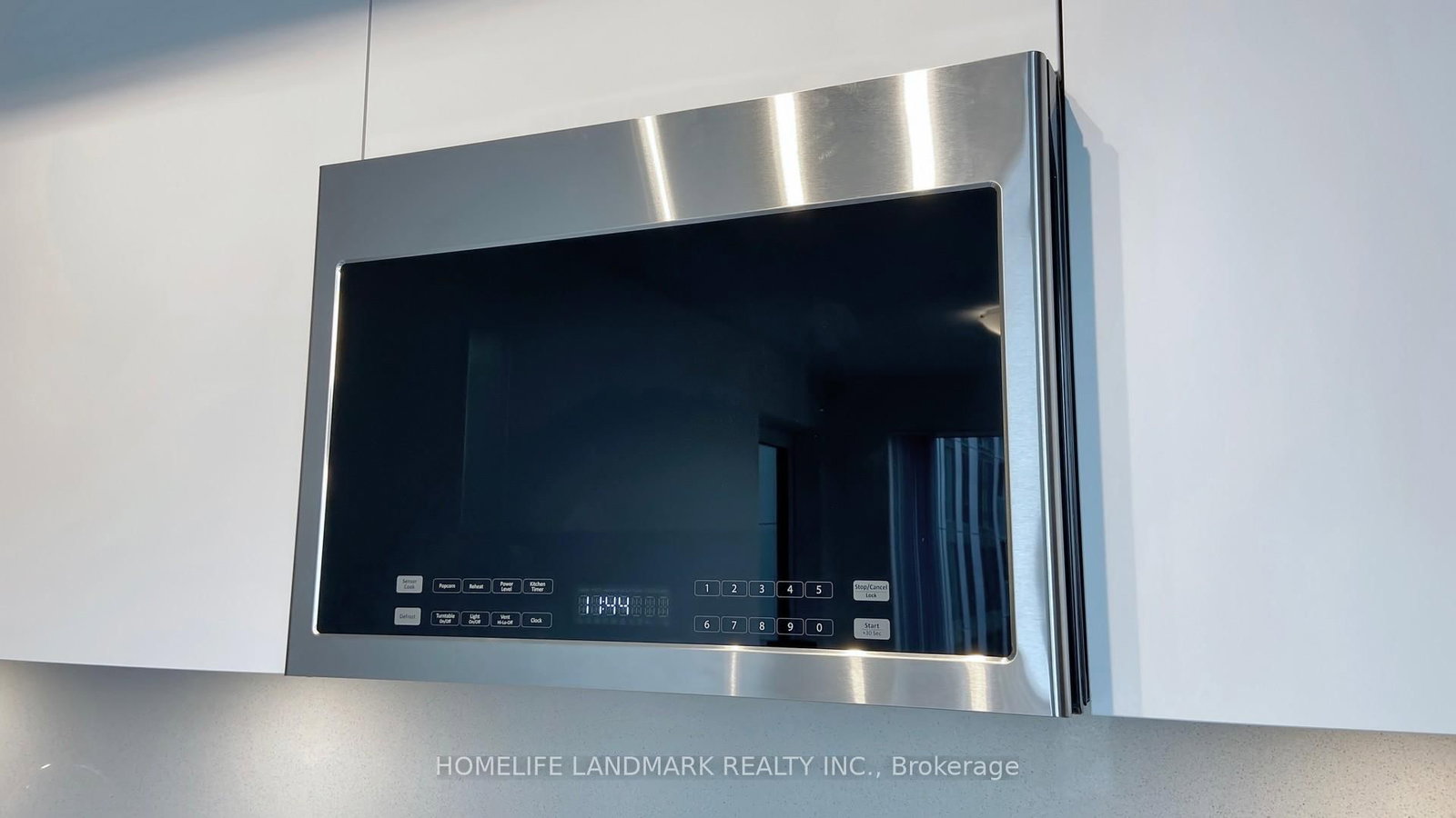 28 Widmer Street, Unit 4729 - Photo 9