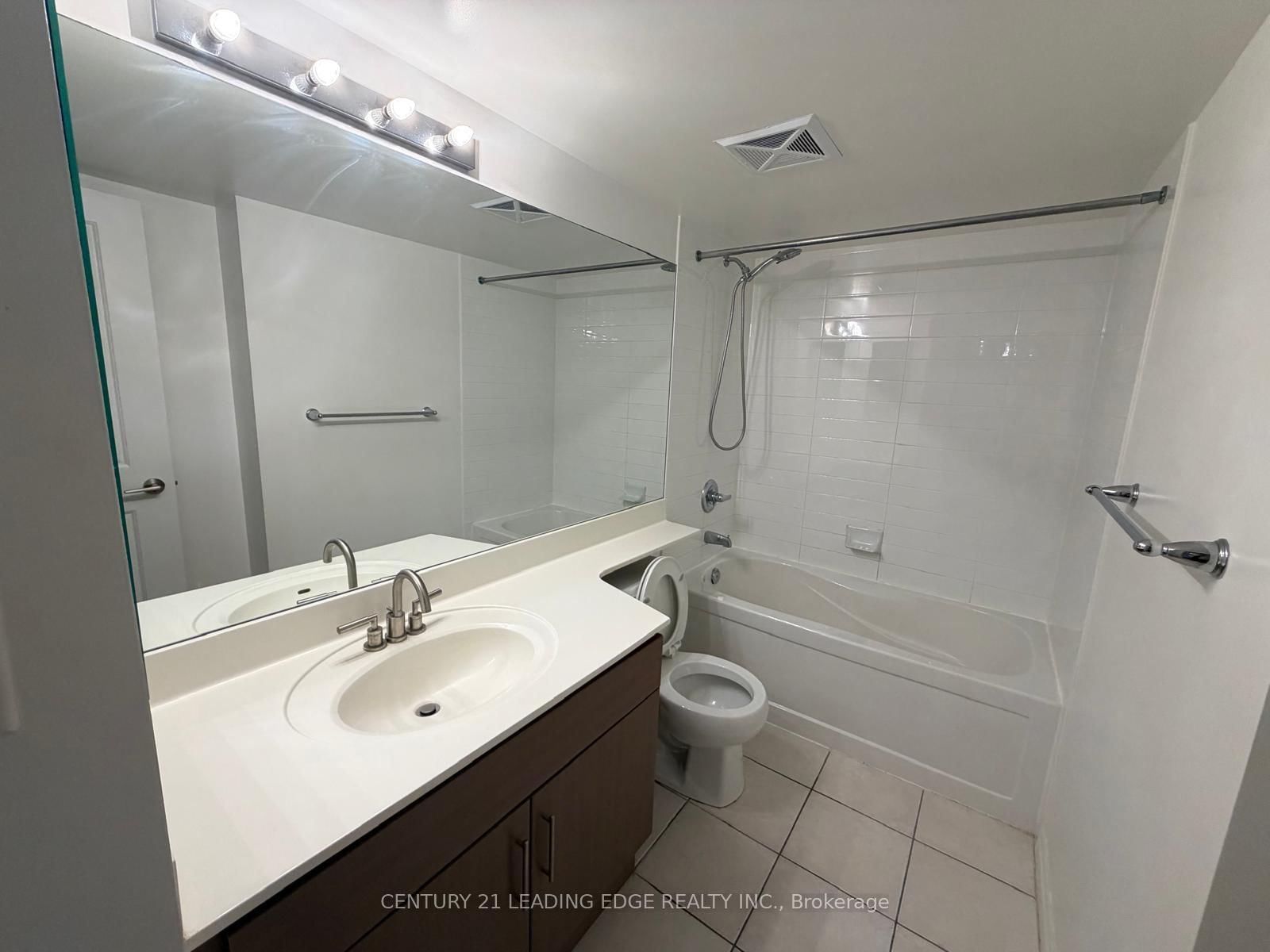 2035 Sheppard Avenue E, Unit 216 - Photo 11