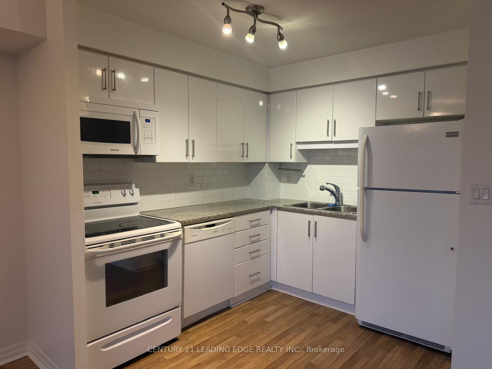 2035 Sheppard Avenue E, Unit 216 - Photo 2