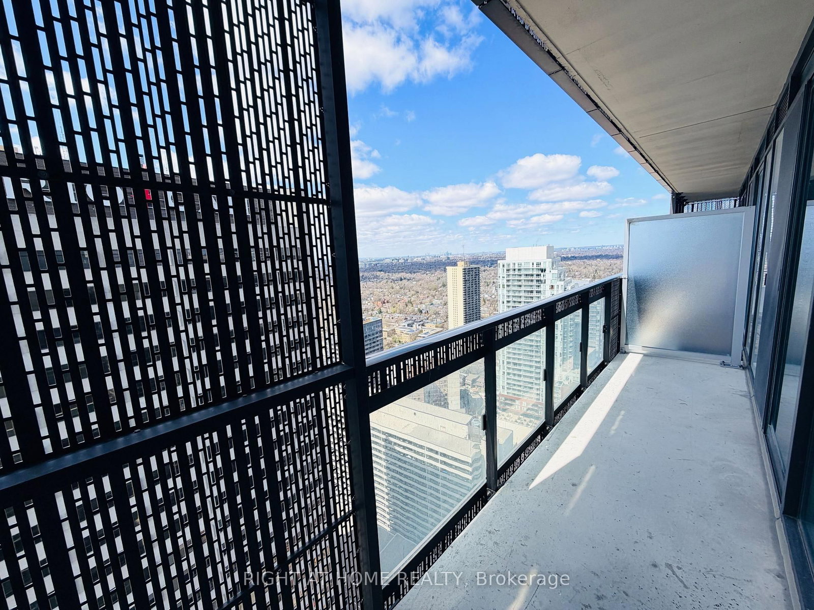 8 Eglinton Avenue E, Unit 3304 - Photo 15