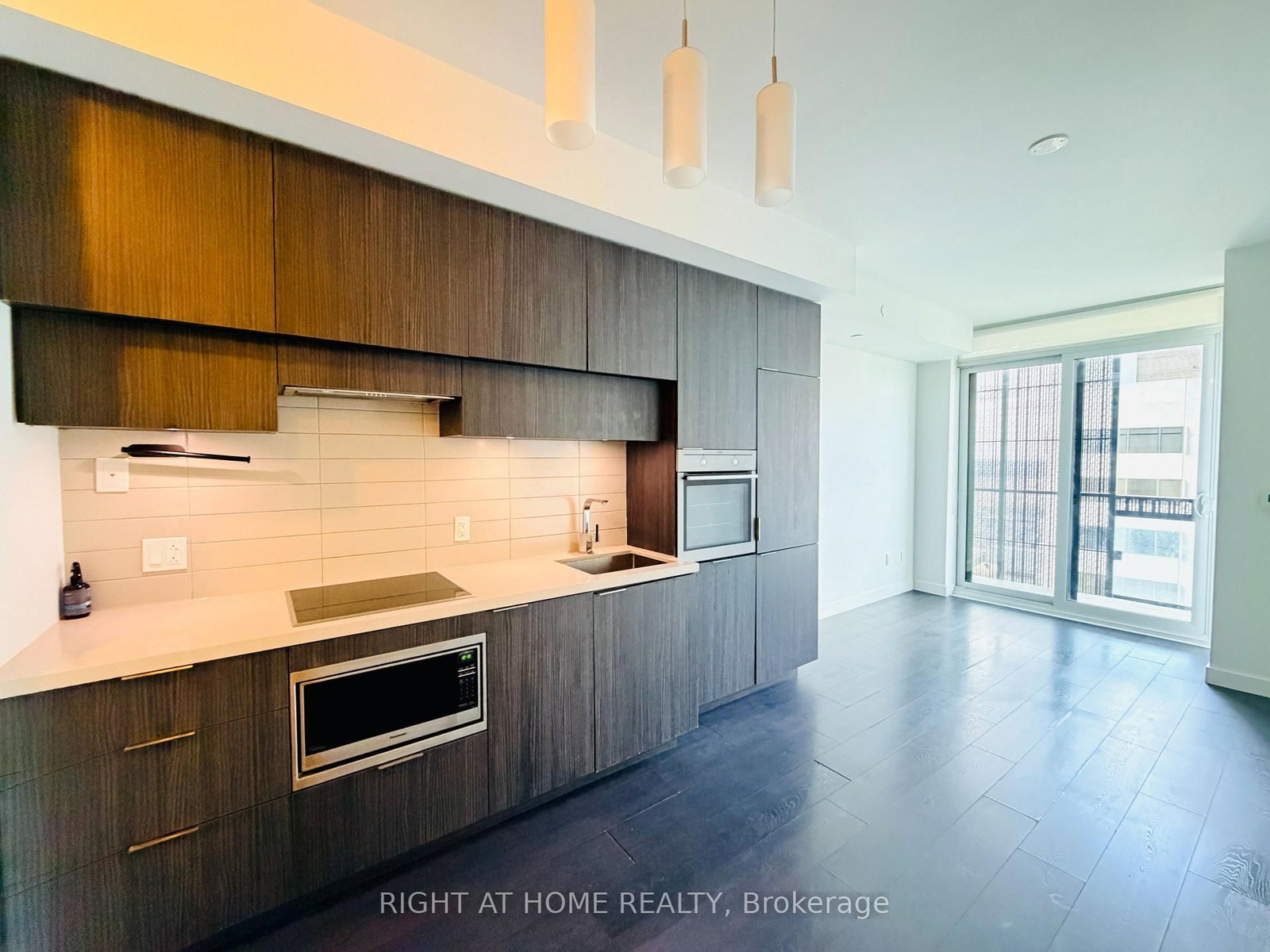 8 Eglinton Avenue E, Unit 3304 - Photo 3