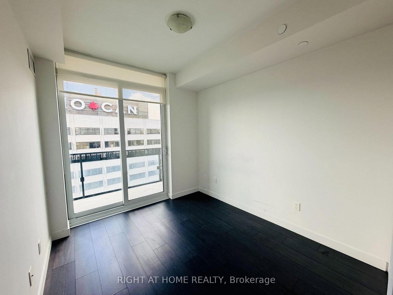 8 Eglinton Avenue E, Unit 3304 - Photo 7