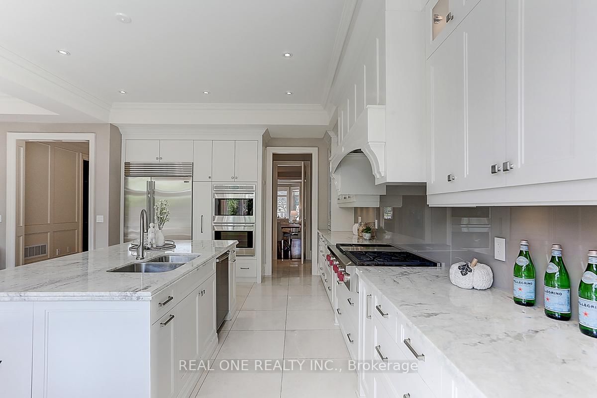 297 Churchill Avenue • Toronto, ON photo 21