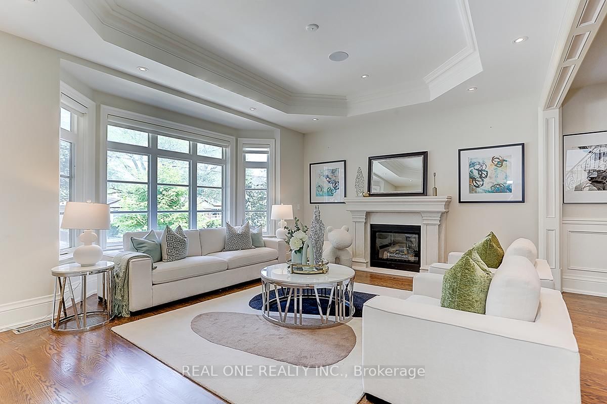 297 Churchill Avenue • Toronto, ON photo 6
