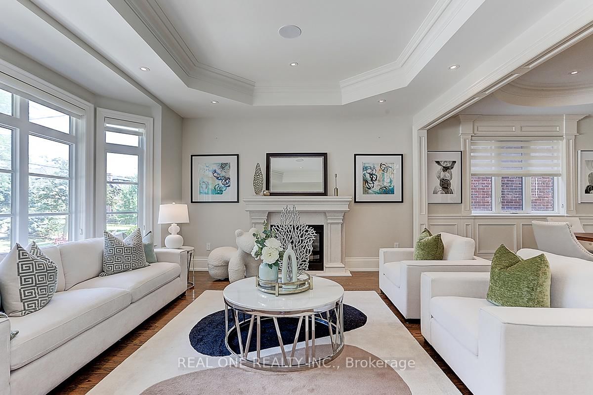 297 Churchill Avenue • Toronto, ON photo 7