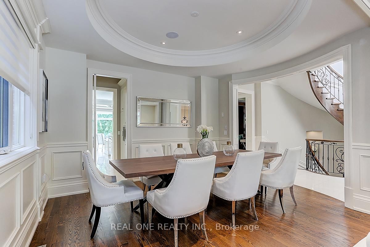 297 Churchill Avenue • Toronto, ON photo 9