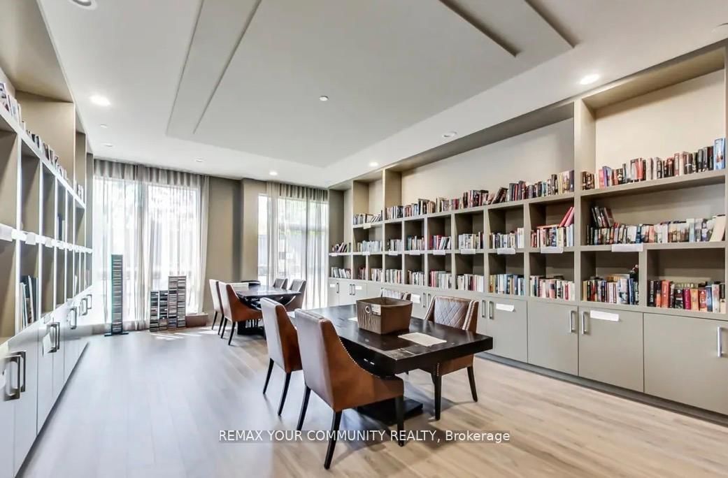 35 Saranac Boulevard, Unit 525 - Photo 12