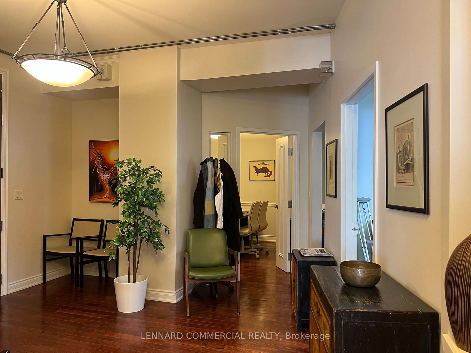 372 Bay Street, Unit 900 - Photo 13