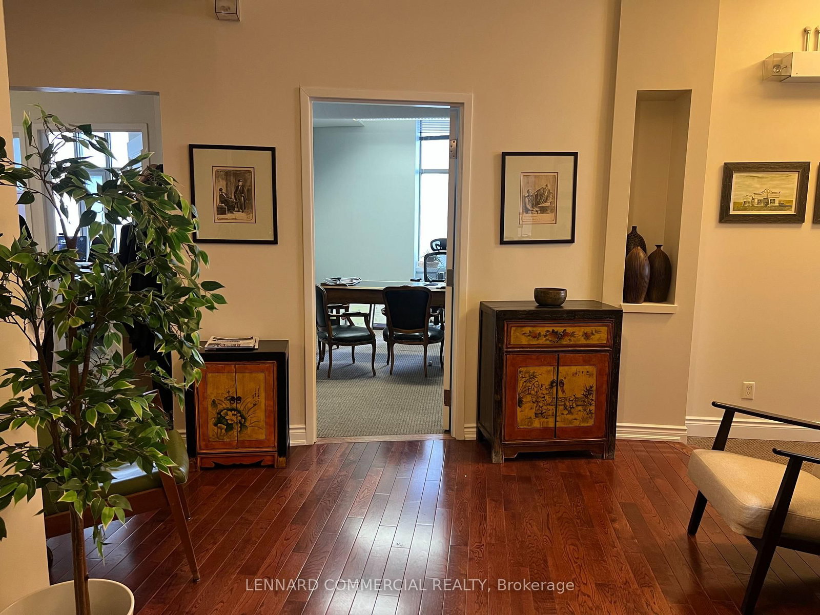 372 Bay Street, Unit 900 - Photo 14