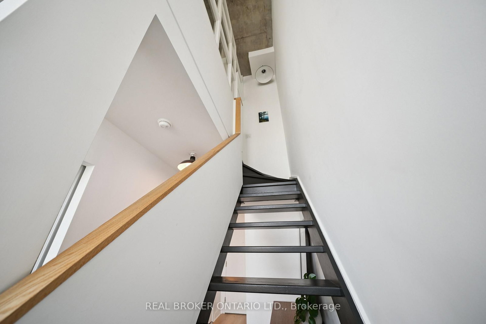 5 Hanna Avenue, Unit 714 - Photo 16