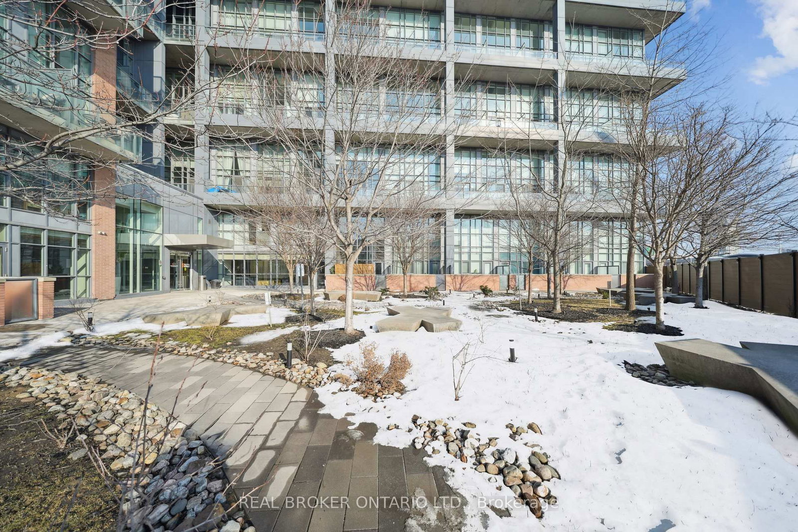 5 Hanna Avenue, Unit 714 - Photo 31