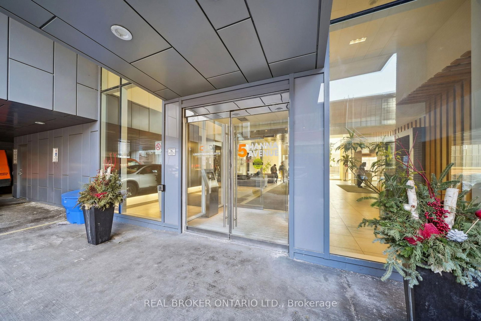 5 Hanna Avenue, Unit 714 - Photo 35