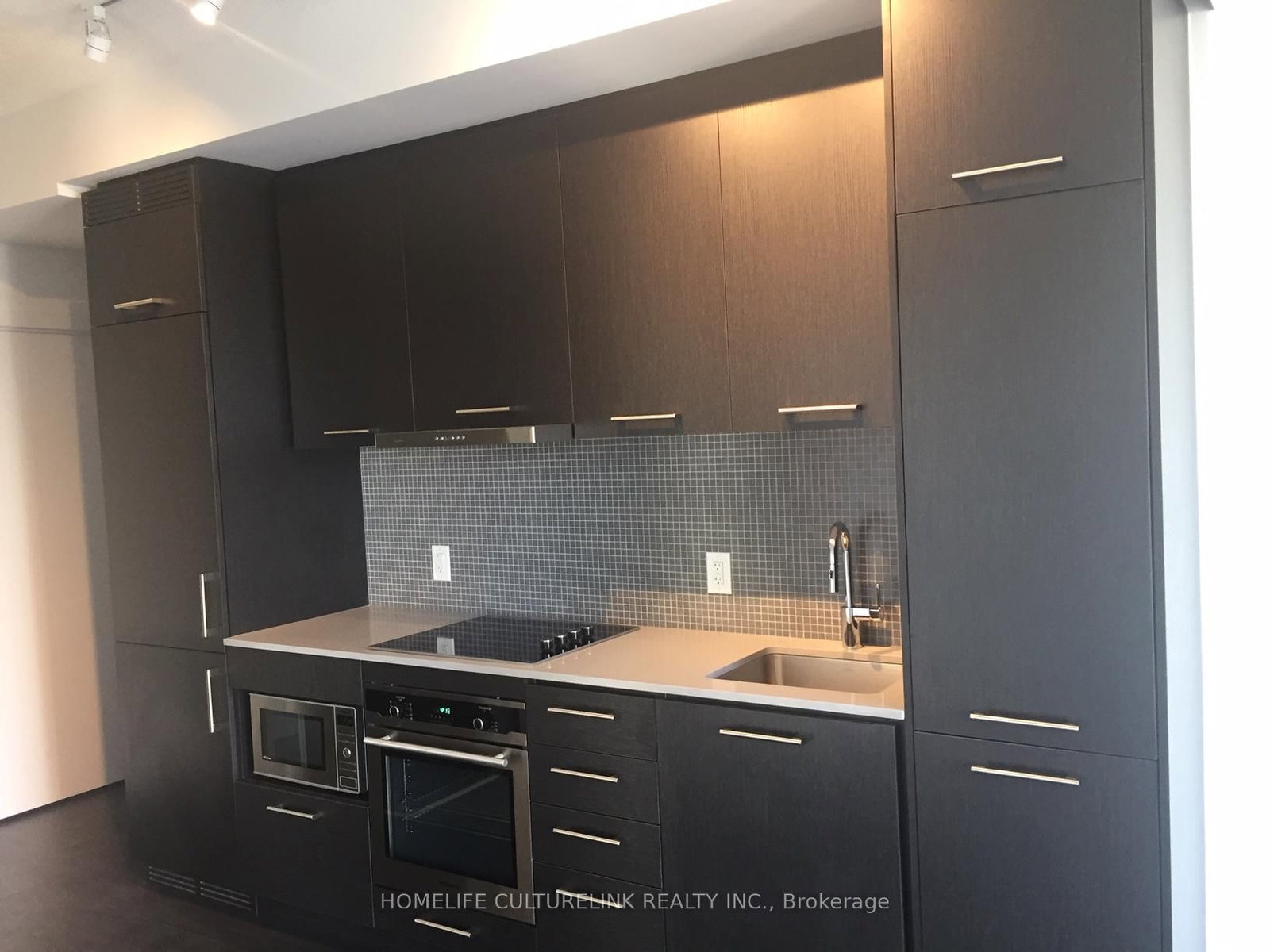 87 Peter Street, Unit 1810 - Photo 2