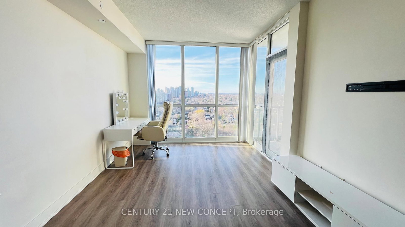 88 Sheppard Avenue E, Unit 2108 - Photo 5