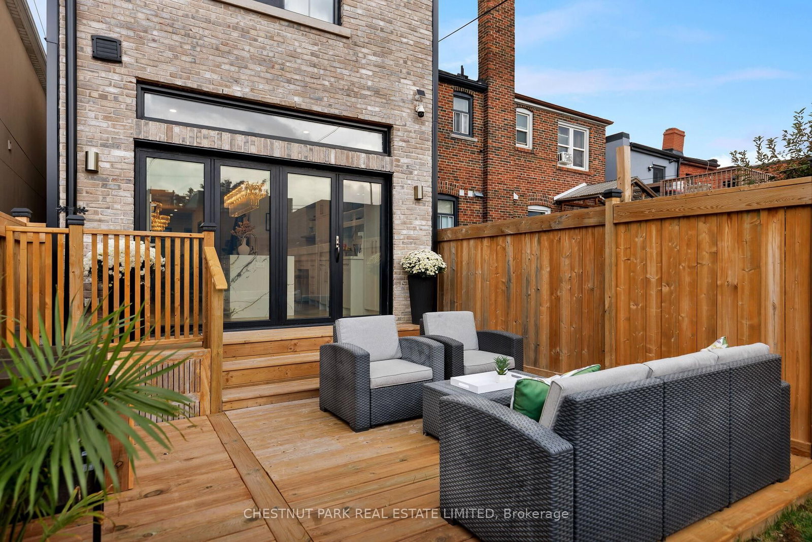 269 Euclid Avenue - Photo 10