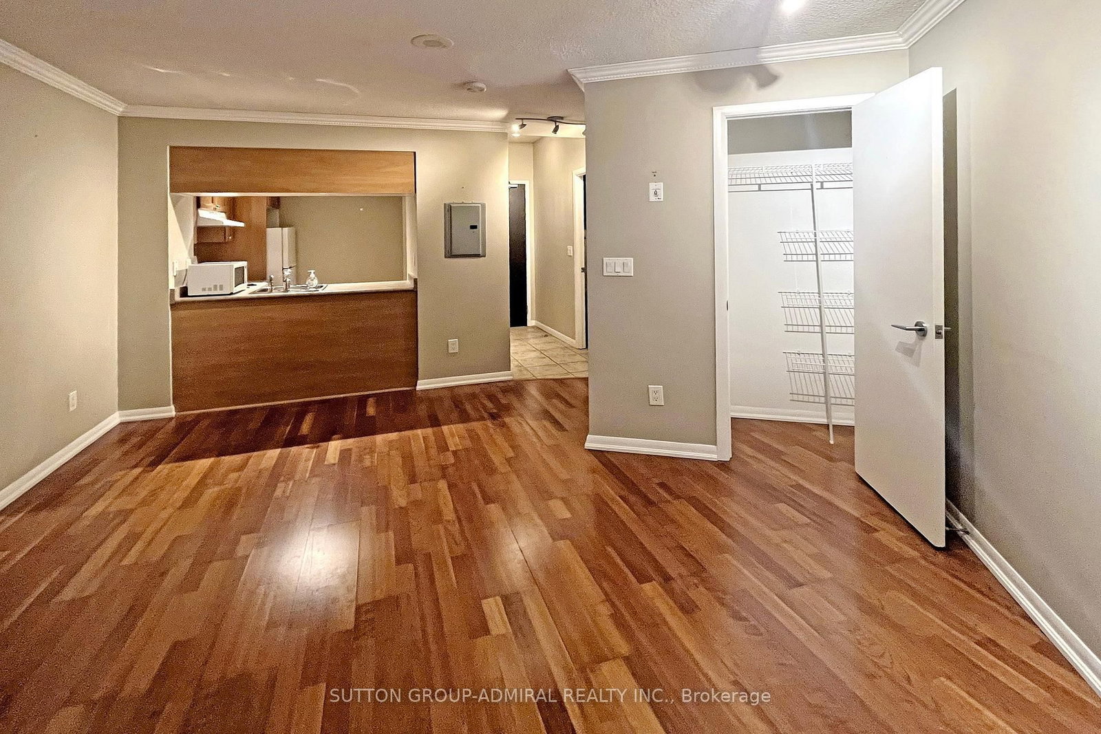 231 Fort York Boulevard, Unit 736 - Photo 7