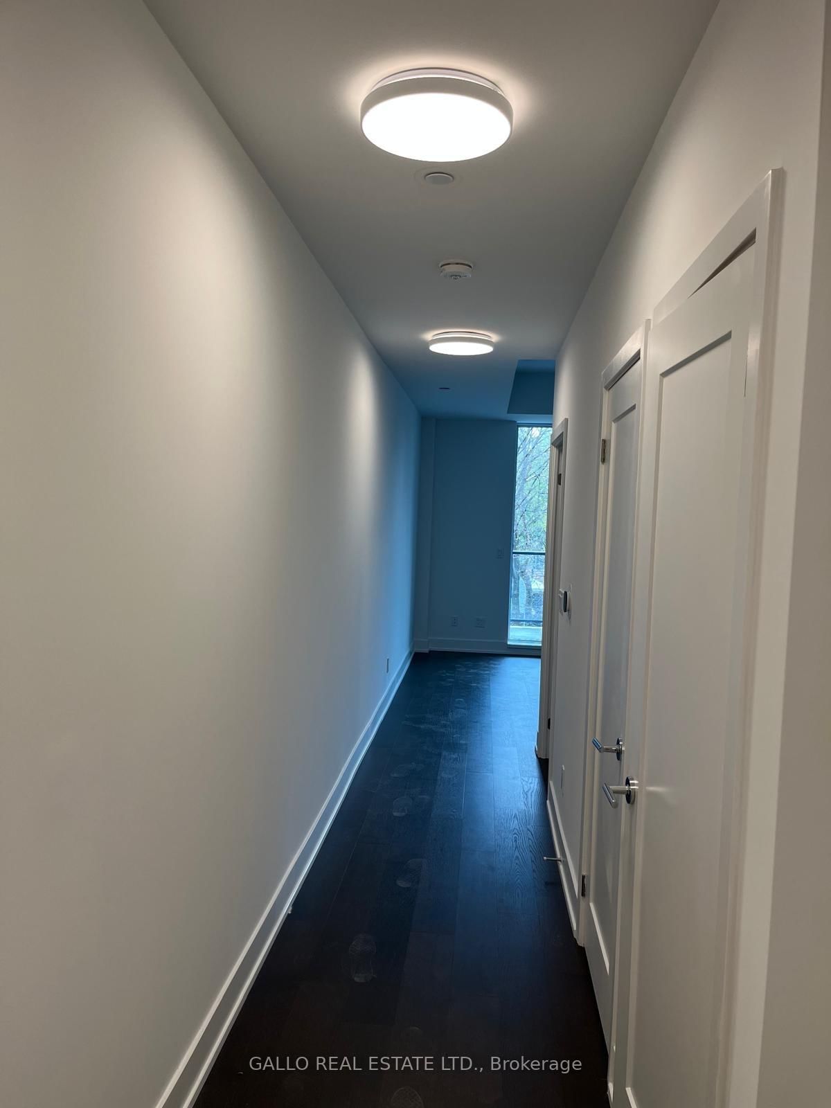 8 Manor Road W, Unit 307 - Photo 4