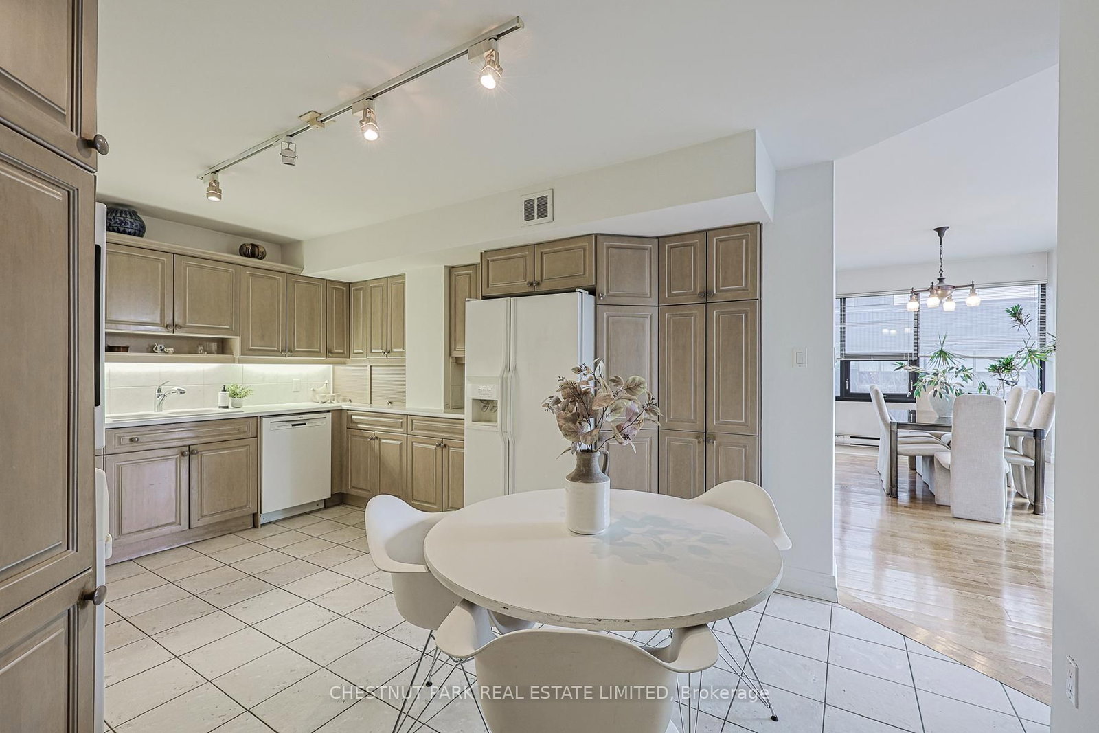 70 Montclair Avenue, Unit PH2 - Photo 23