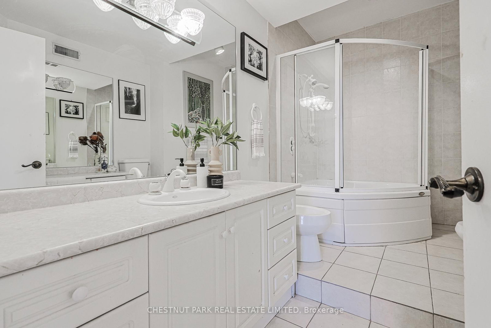 70 Montclair Avenue, Unit PH2 - Photo 28