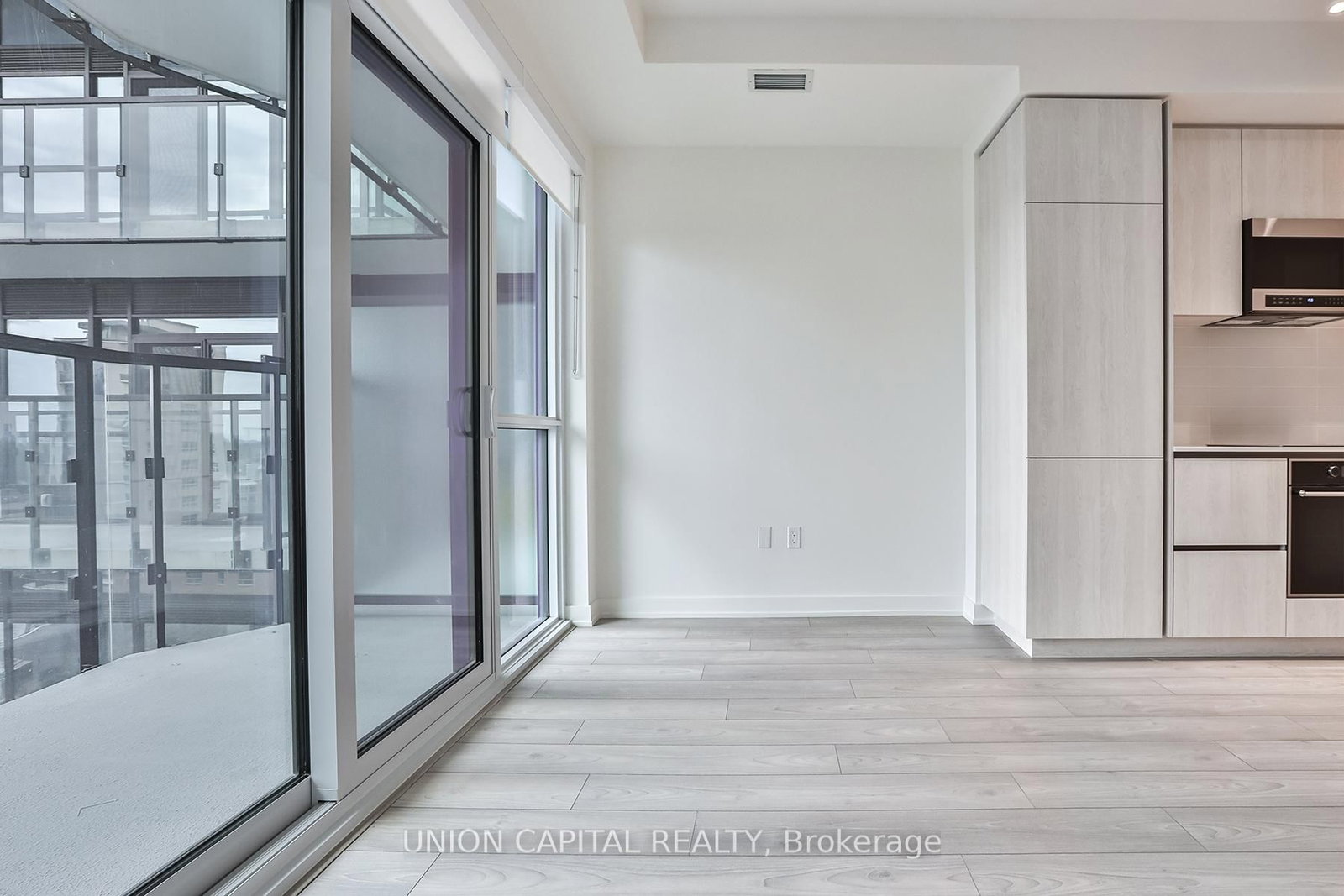 110 Broadway Avenue, Unit 712S - Photo 4