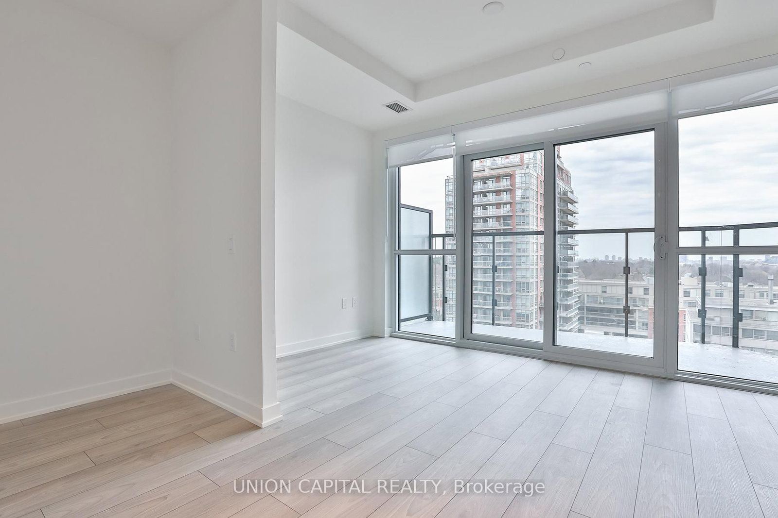 110 Broadway Avenue, Unit 712S - Photo 9