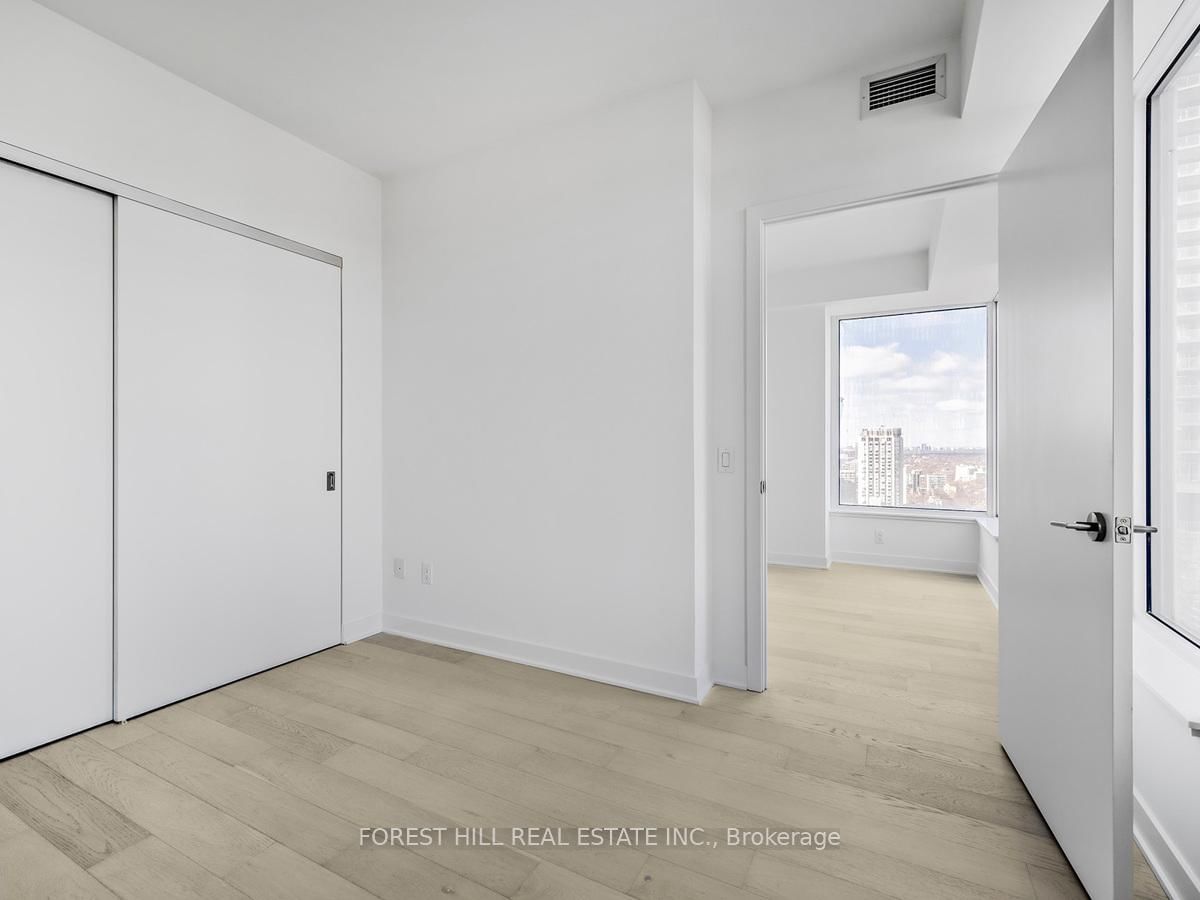 11 Yorkville Avenue, Unit 2403 - Photo 14