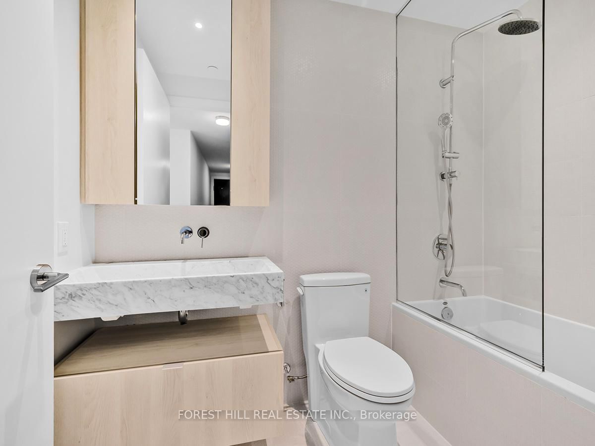 11 Yorkville Avenue, Unit 2403 - Photo 16