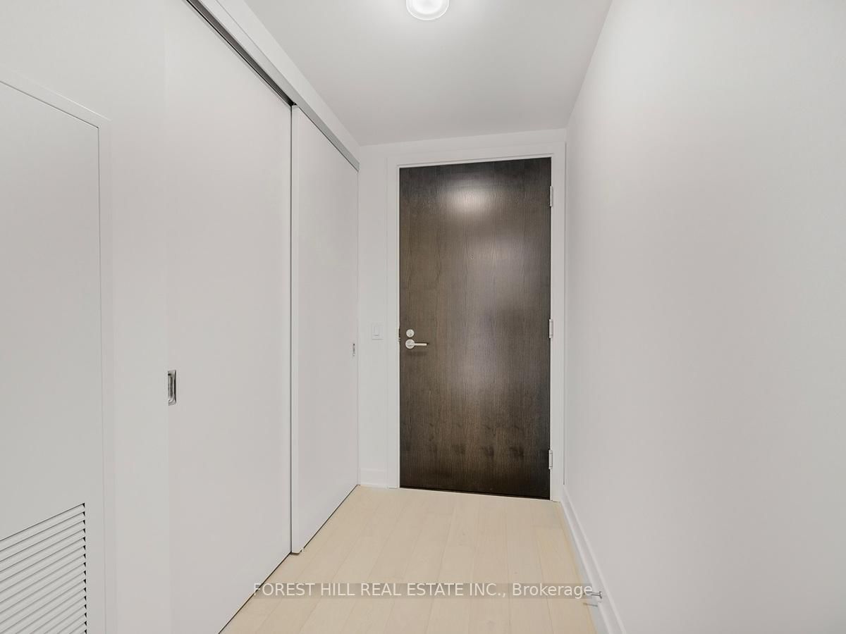 11 Yorkville Avenue, Unit 2403 - Photo 2