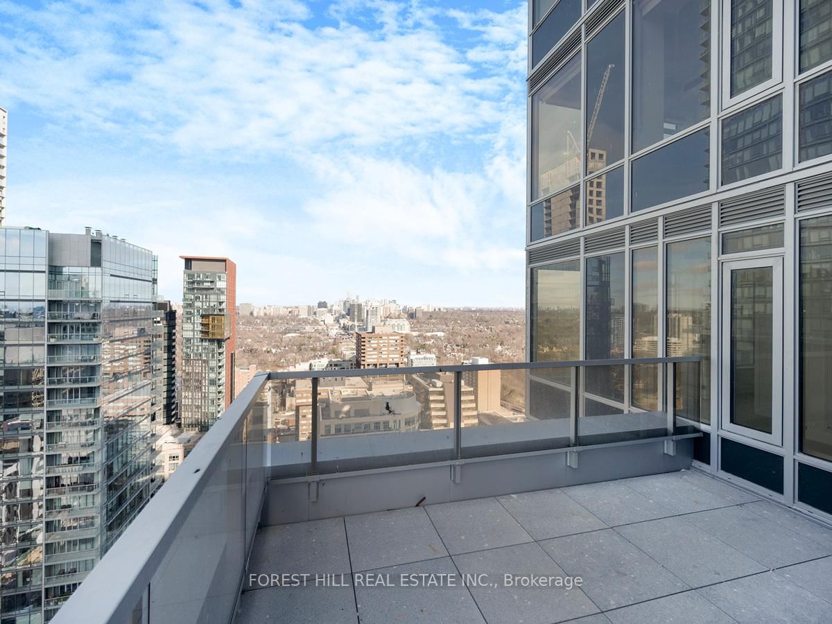 11 Yorkville Avenue, Unit 2403 - Photo 22