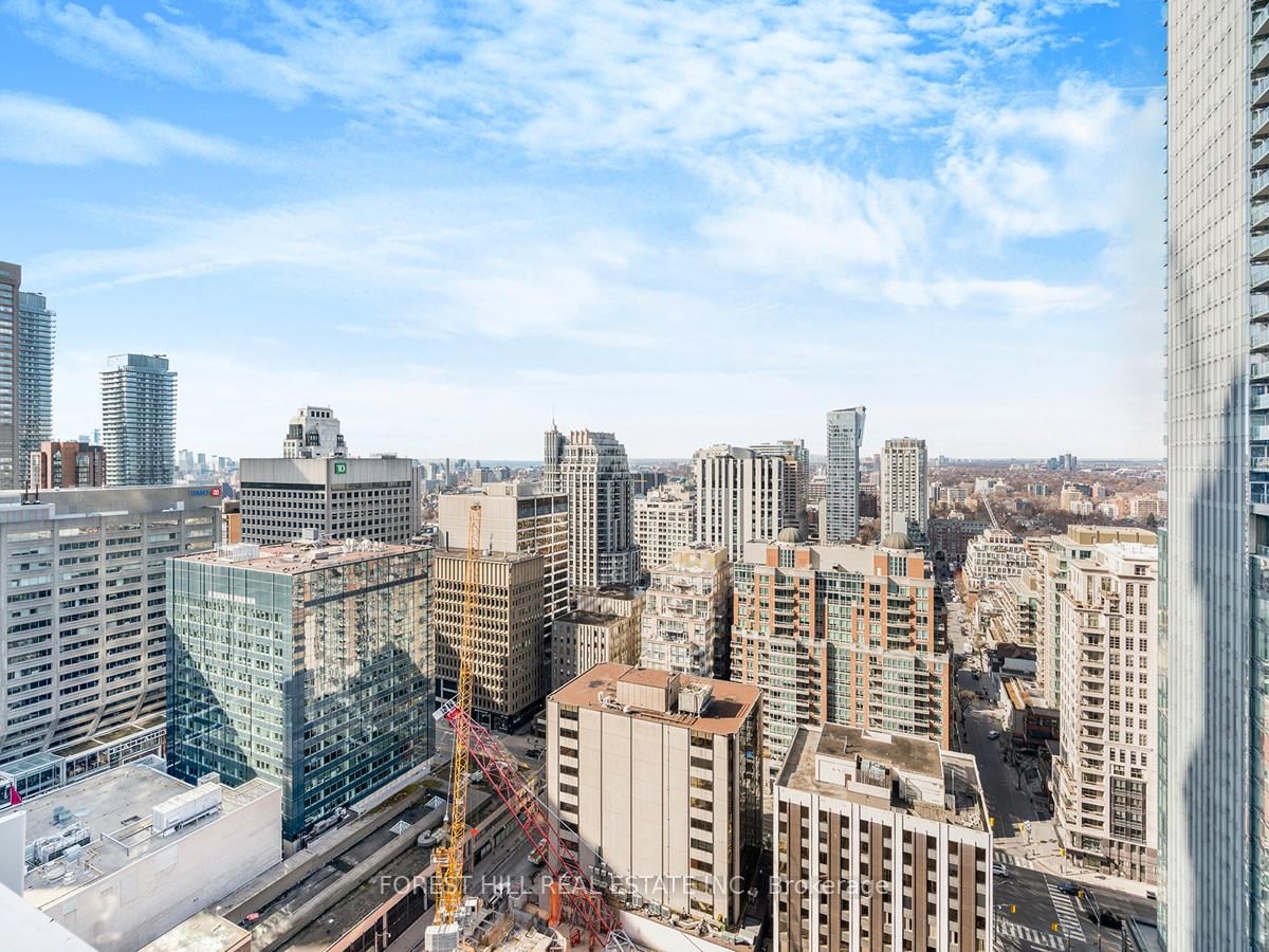 11 Yorkville Avenue, Unit 2403 - Photo 23