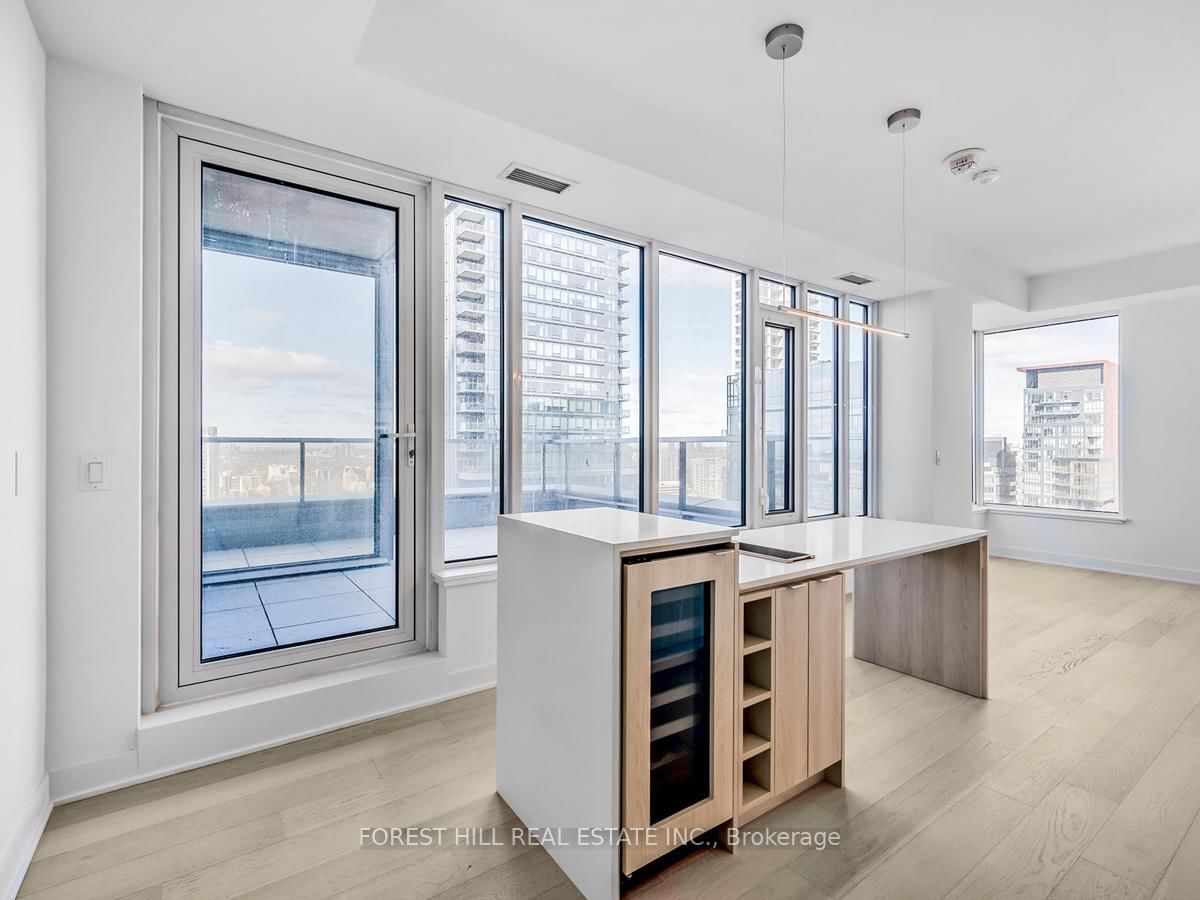 11 Yorkville Avenue, Unit 2403 - Photo 8