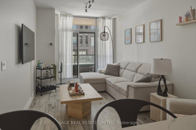 207 - 88 Broadway Avenue