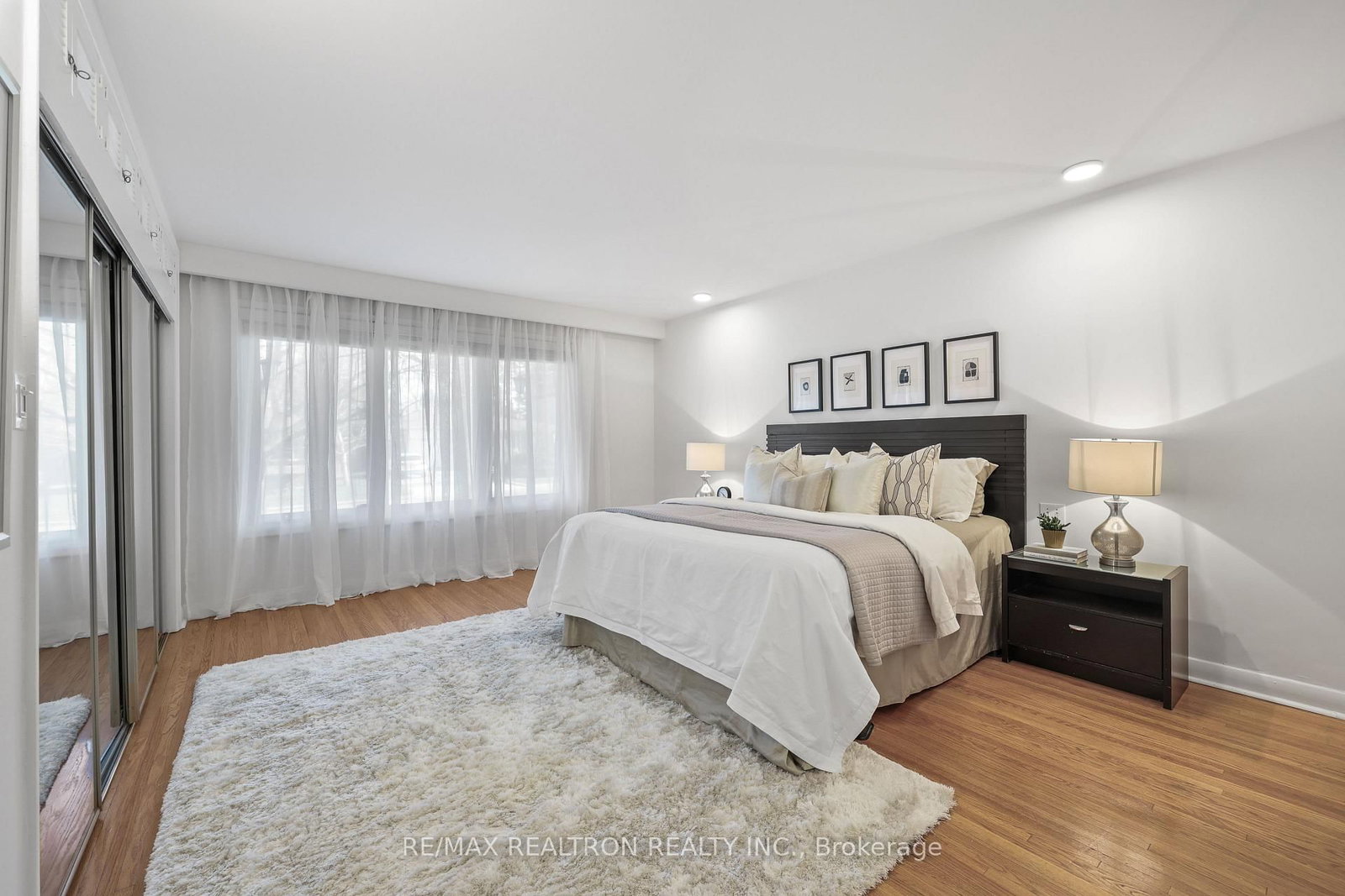 Detached House for sale at 122 Hove Street, Toronto, Ontario, M3H 4Z7 - Bathurst Manor - MLS: C13030136