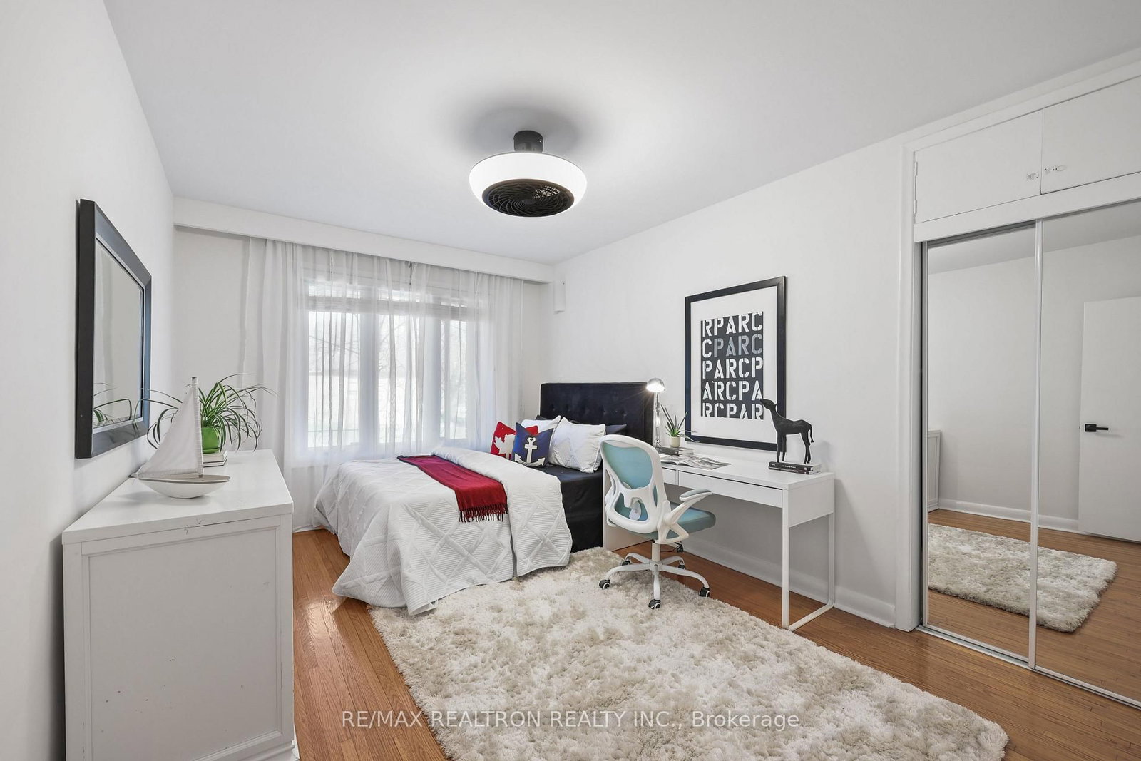 Detached House for sale at 122 Hove Street, Toronto, Ontario, M3H 4Z7 - Bathurst Manor - MLS: C13030136