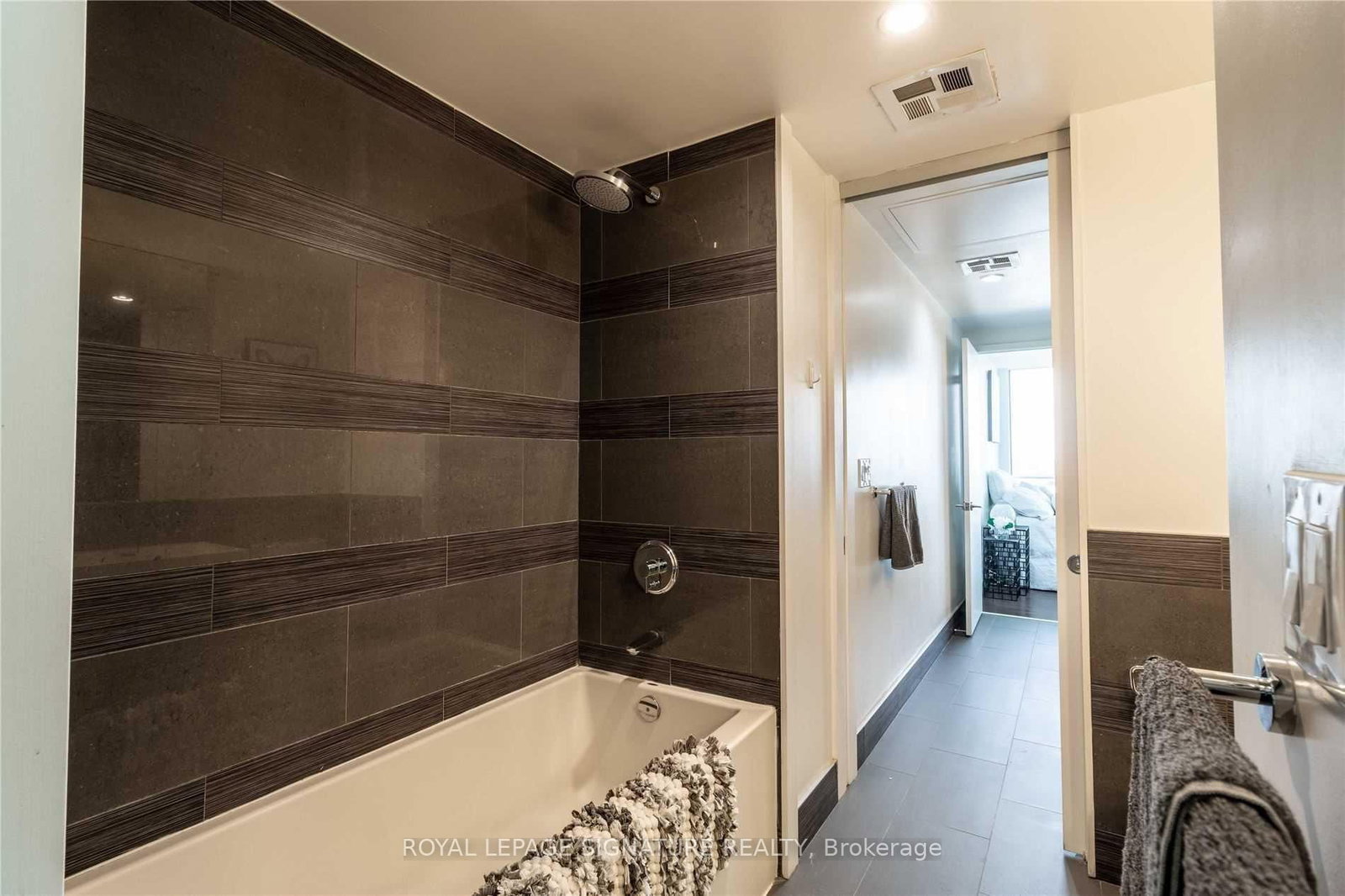 390 Cherry Street, Unit 3204 - Photo 18