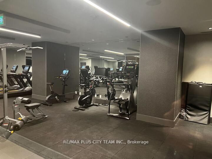 28 Widmer Street, Unit 3121 - Photo 8