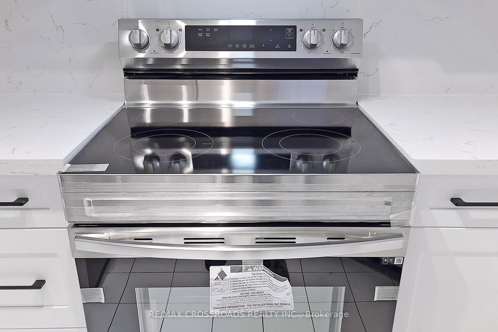 24 Wellesley Street W, Unit 1412 - Photo 11