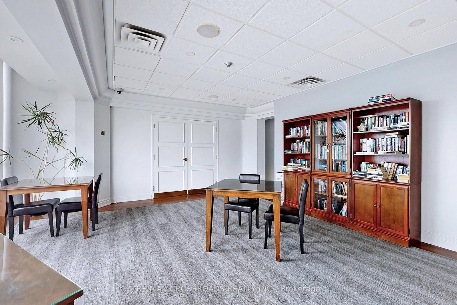 24 Wellesley Street W, Unit 1412 - Photo 27