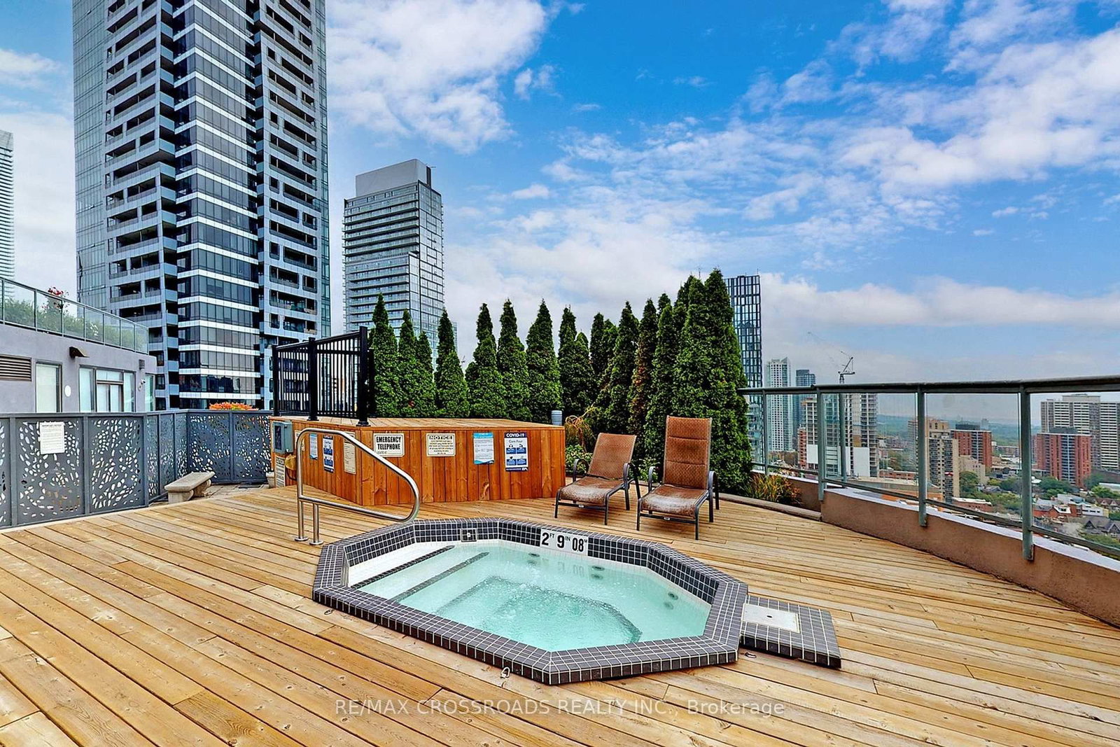 24 Wellesley Street W, Unit 1412 - Photo 31