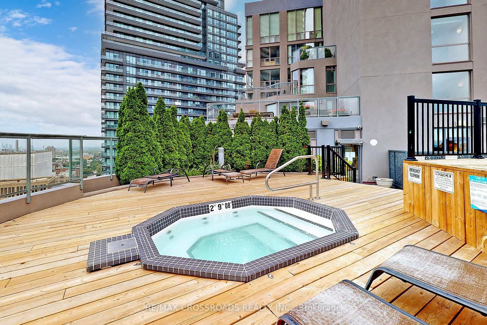 24 Wellesley Street W, Unit 1412 - Photo 32