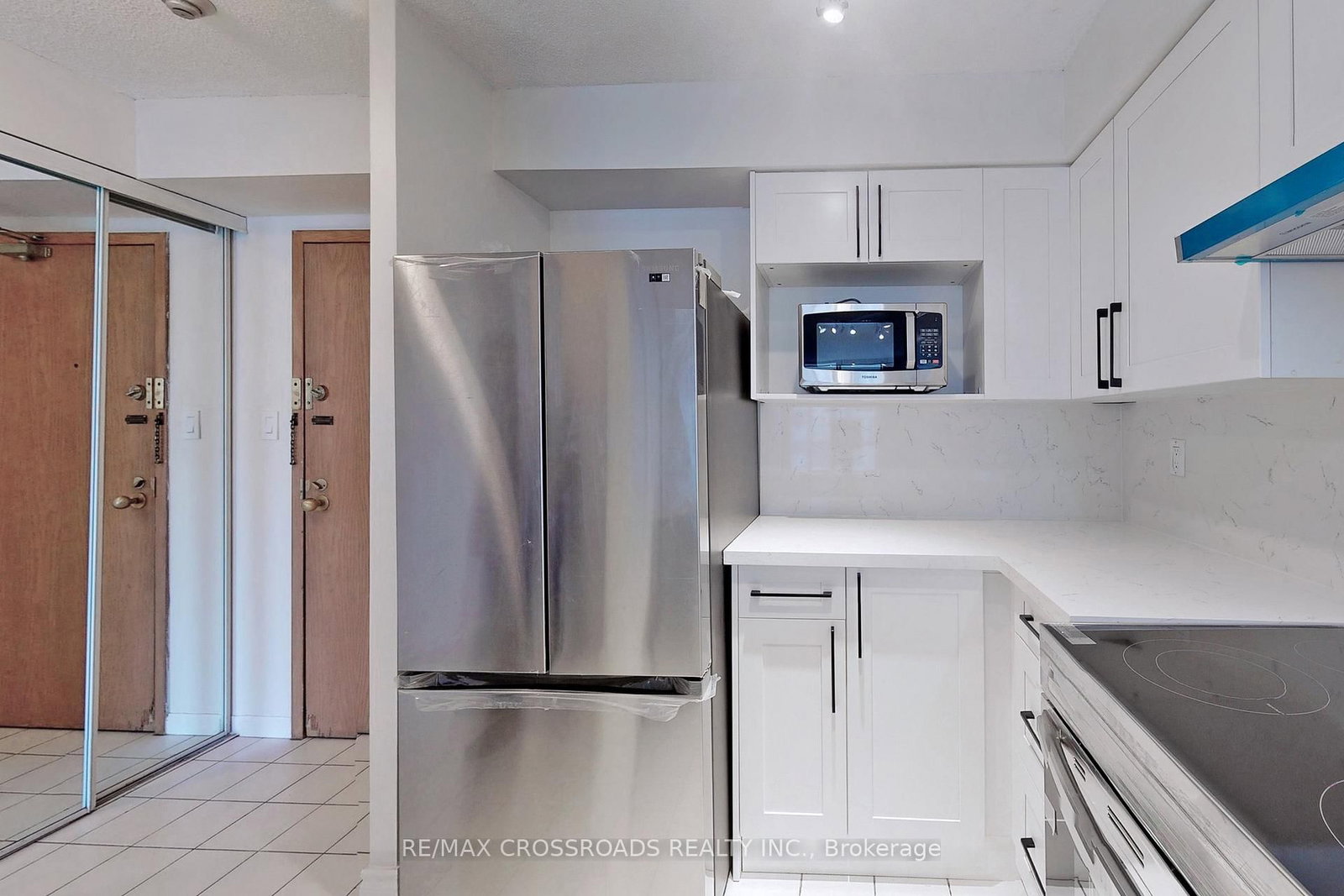 24 Wellesley Street W, Unit 1412 - Photo 9