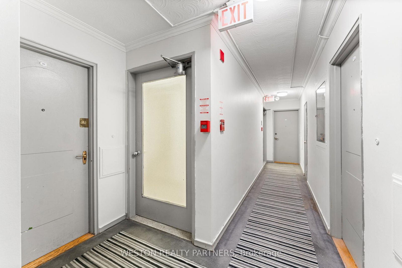 171 Erskine Avenue, Unit 704 - Photo 2