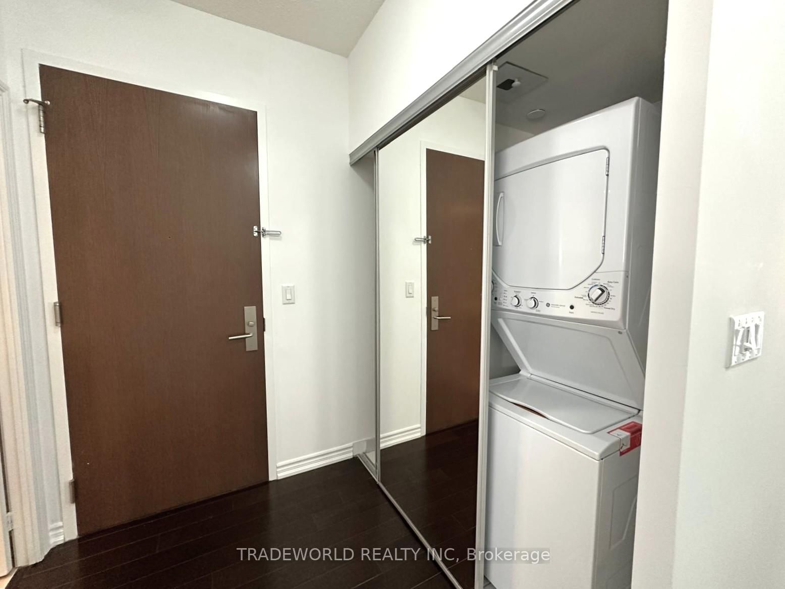 386 Yonge Street, Unit 3616 - Photo 12