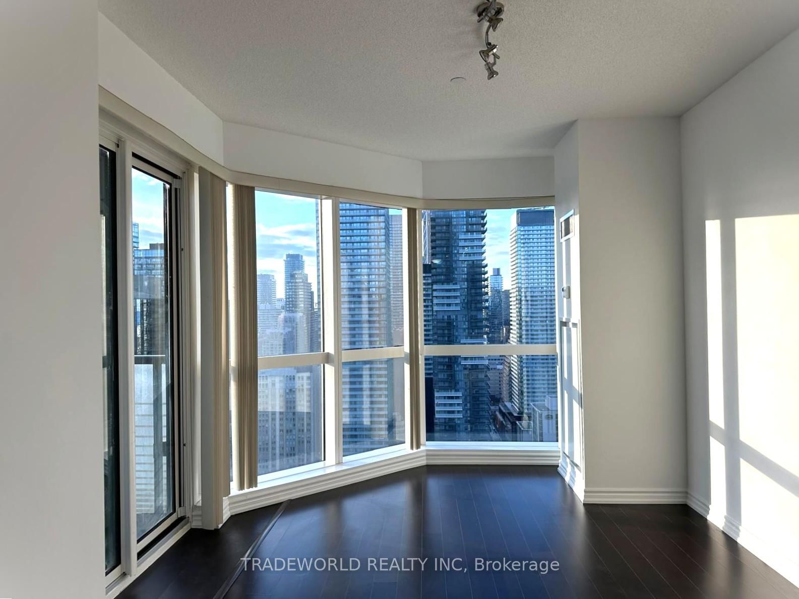 386 Yonge Street, Unit 3616 - Photo 3