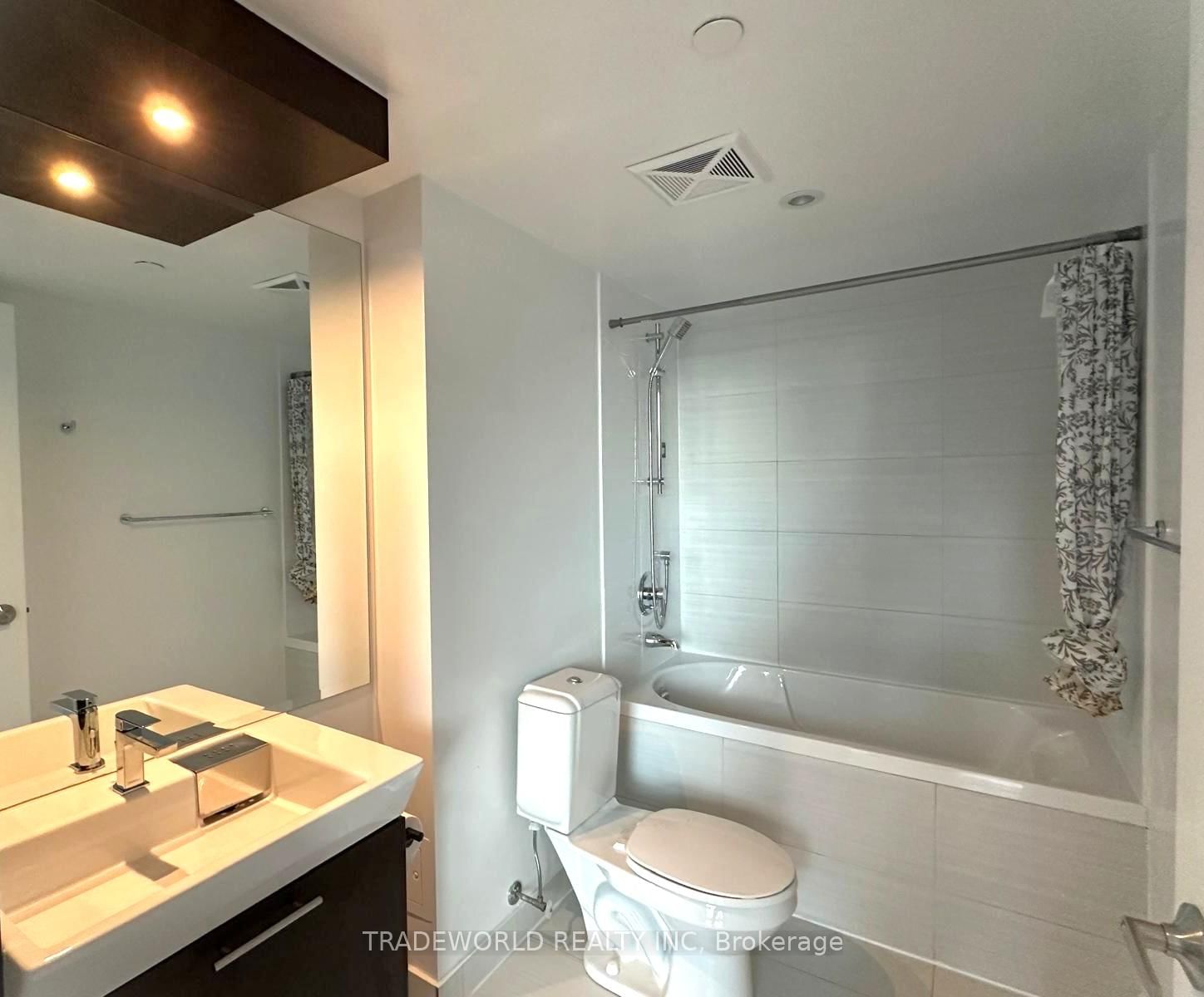 386 Yonge Street, Unit 3616 - Photo 8